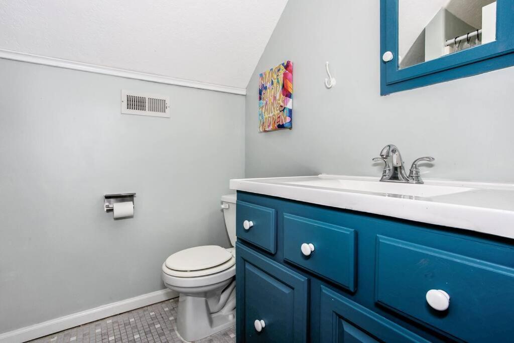 Wow! Spacious Retreat & Amazing Yard 2400+4Bd/3Bth Wichita Kültér fotó